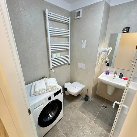 Apartmán Luxury Glam Apartments Near Coresi Mall - Parking Option Brašov
