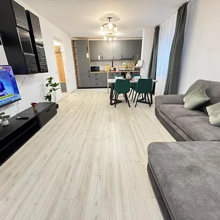 Coresi Mall Area Luxury Glam - Parking Option Брашов