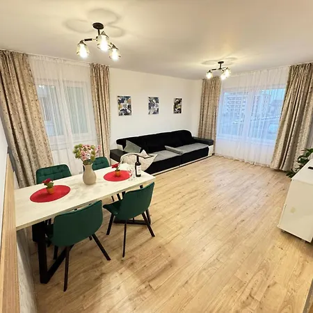 Coresi Mall Area Luxury Glam - Parking Option * Braşov