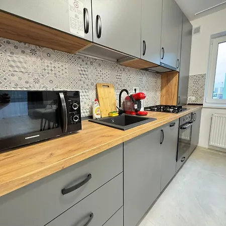 Coresi Area Luxury Gap *