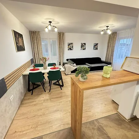 Coresi Area Luxury Gap 브라쇼브