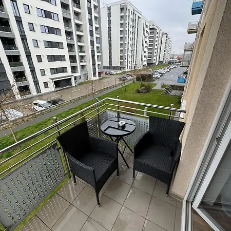 Apartmán Luxury Glam Apartments Near Coresi Mall - Parking Option