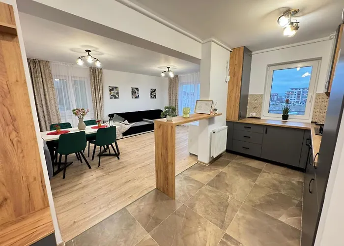 Appartement Coresi Mall Area Luxury Glam