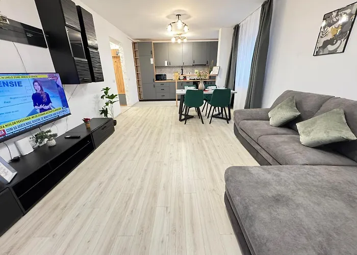 Coresi Mall Area Luxury Glam Braşov