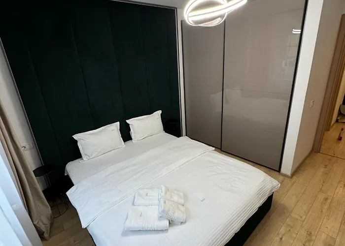 Coresi Area Luxury Gap