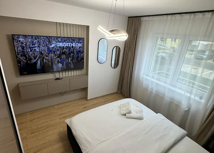 Coresi Mall Area Luxury Glam